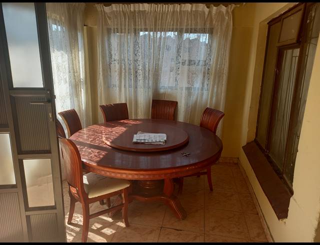 4 BEDROOM HOUSE FOR SALE IN UMLAZI C